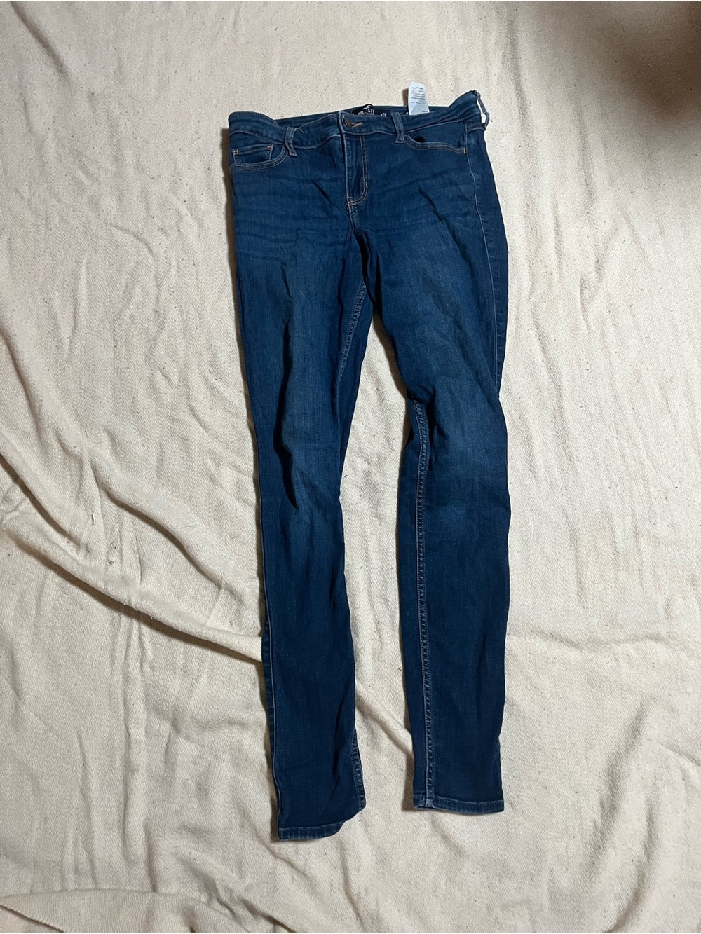 Vintage Hollister Women's Dark Blue Stretch Skinny Jeans.